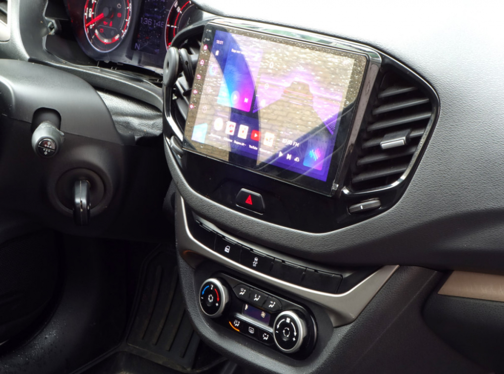 Рамка переходная для Lada Vesta Рамка переходная для Lada Vesta